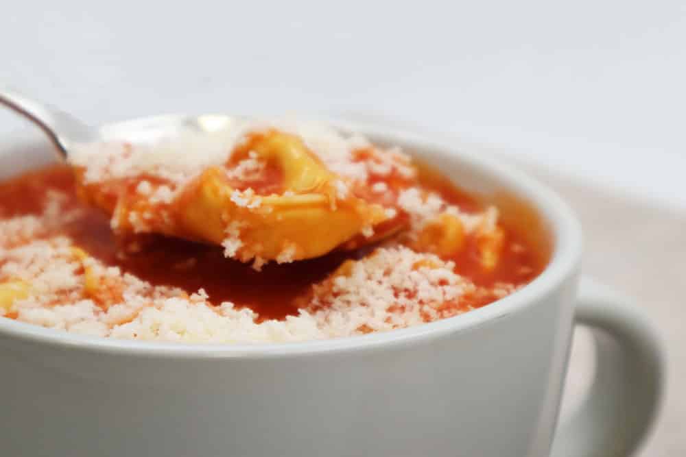 Tortellini and Tomato Mug 1000x667 Recipe Image of our Tomato and Tortellini Soup Mug
