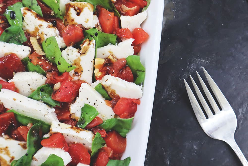 Plant-Based Caprese 1000x667 Recipe Image of our Plant-Based Caprese Salad