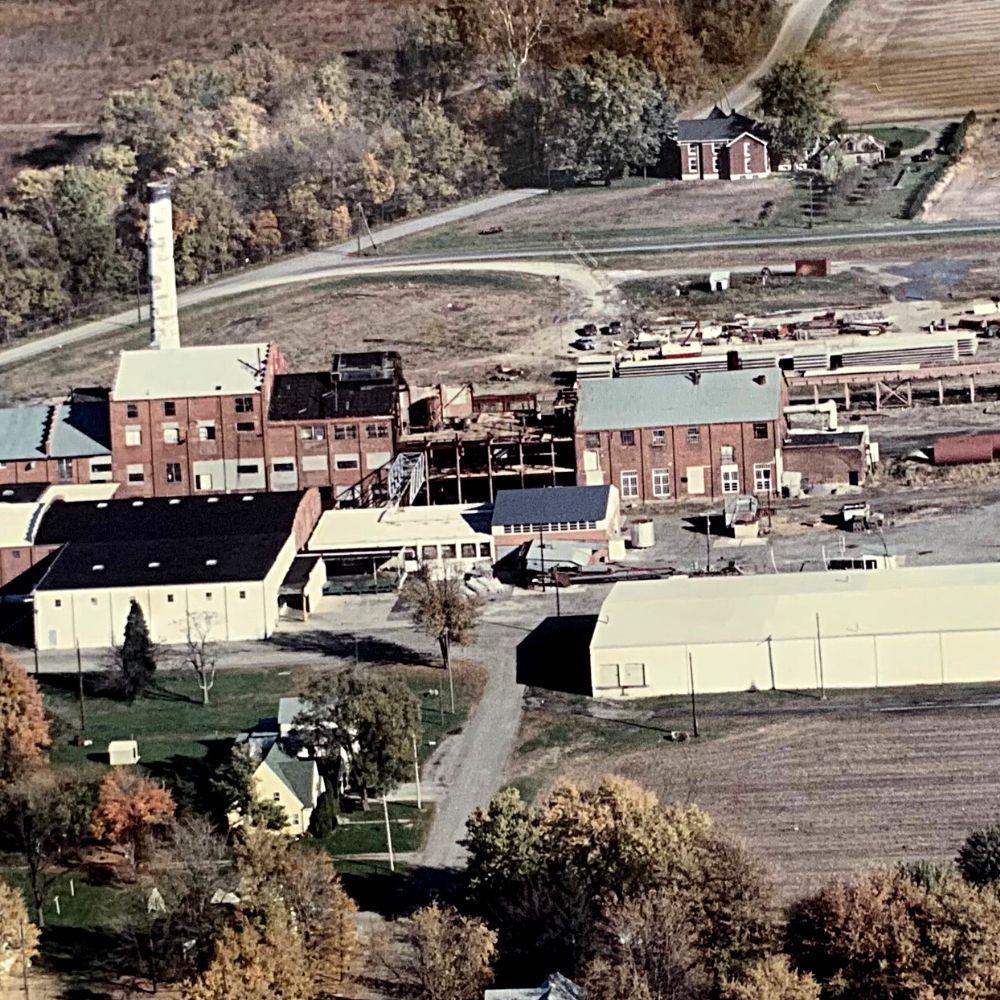 Timeline Image for 1982 Overhead Image of the Ottawa Facility from the 1980s